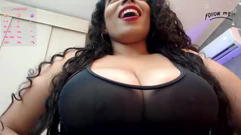 Snapshot of harper_ziu chatting on February 25, 10:31 pm harper_ziu online show from February 25, 10:31 pm