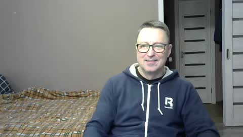 HarrySnake online show from February 6, 6:40 am