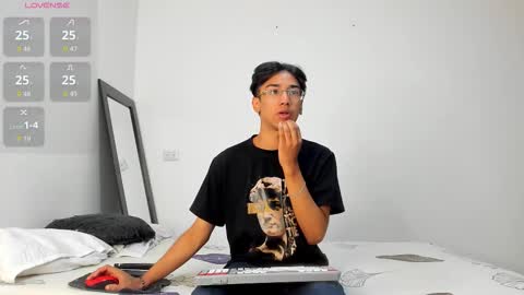 HARRY online show from December 19, 1:39 pm