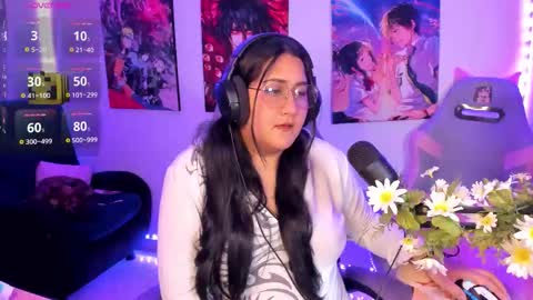 karen  online show from December 20, 1:01 am