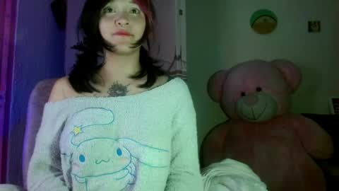 Im Emily and I could be the love of your life    online show from April 17, 2:03 am