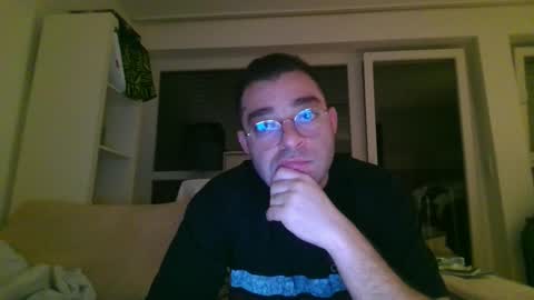 Snapshot of hash420 chatting on February 21, 8:27 pm hash420 online show from February 21, 8:27 pm