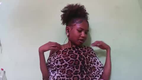 hasleyinah online show from April 9, 7:03 am