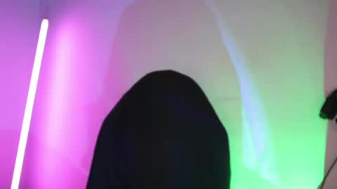 More content   2   online show from May 20, 12:18 am