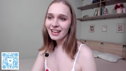 Mia online show from April 10, 6:52 am