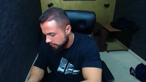 HayesWood online show from October 30, 6:14 am