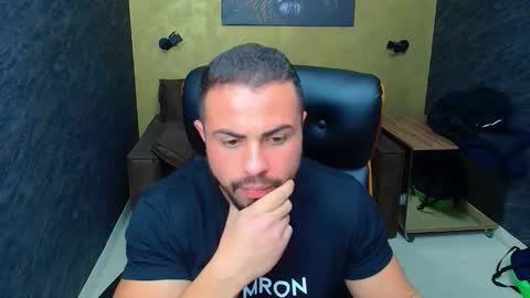 HayesWood online show from October 27, 5:29 am