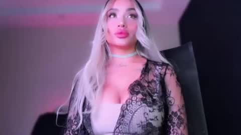 Marie online show from September 26, 7:05 am