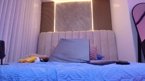 kataleya online show from November 18, 7:28 pm