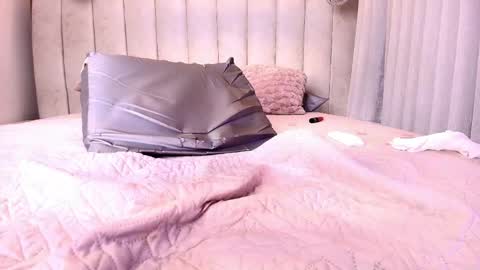 kataleya online show from May 28, 1:58 am