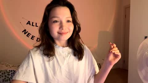 Kira online show from May 31, 6:09 pm