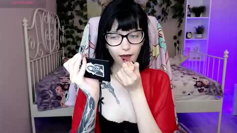 Snapshot of hazeltompson chatting on October 14, 8:12 pm hazeltompson online show from October 14, 8:12 pm