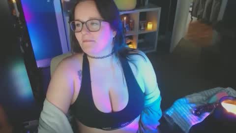 HazeyViolet333 online show from January 13, 8:27 pm