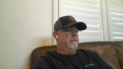 Hdeuce22 online show from April 27, 6:49 pm