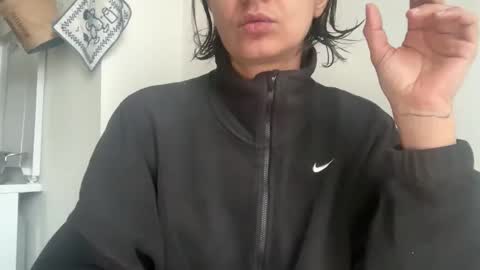 heatherfish online show from February 16, 3:32 pm