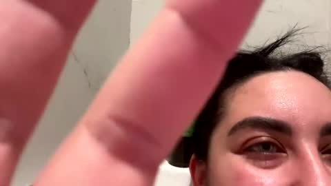 heatwavee online show from January 11, 11:56 am