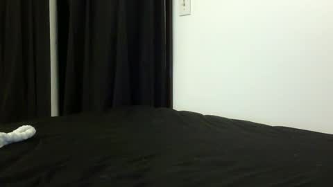 heatwavee online show from May 17, 12:42 am
