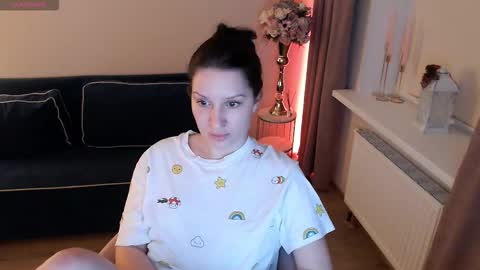 Heaven girl online show from March 22, 6:34 pm