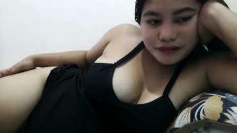 heavenlyeyes69 online show from March 4, 7:27 am