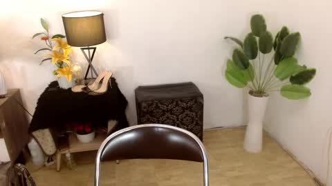 heavenlyhugecock online show from January 4, 12:16 am