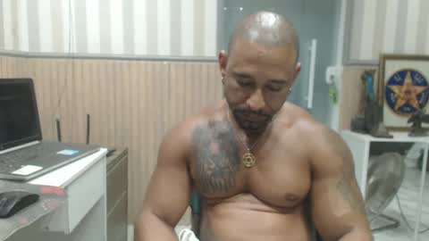 hebertgomes online show from February 14, 1:13 am