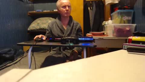 hedonista67 online show from December 31, 4:14 pm