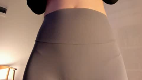 Snapshot of hee_jeen chatting on February 26, 2:27 pm Jeen online show from February 26, 2:27 pm