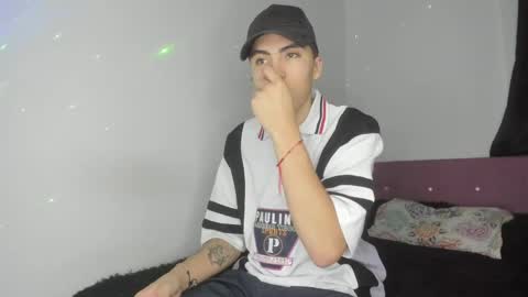 heellboy_ online show from May 7, 6:31 am
