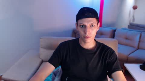 hefesto_69 online show from February 4, 8:28 pm