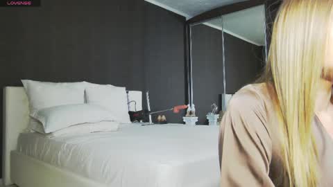 Helen online show from March 20, 11:59 am