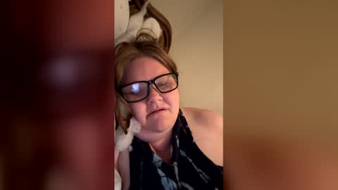 heidimackey2 online show from June 11, 7:06 am