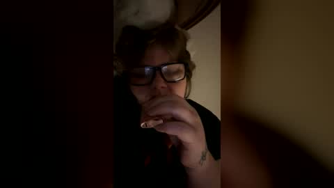 heidimackey2 online show from June 15, 7:33 am