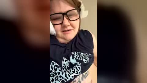 heidimackey2 online show from June 16, 6:34 pm
