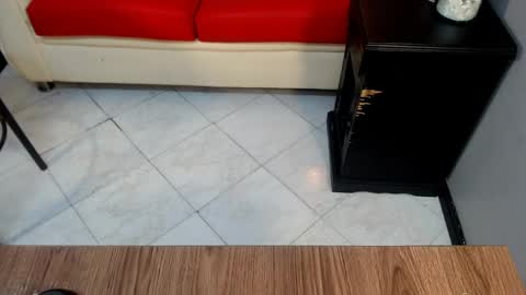 heidy_bowie online show from April 11, 11:58 am