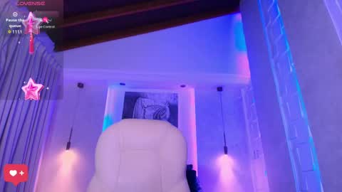 Snapshot of heidy_jhons chatting on September 20, 4:37 am Heidy online show from September 20, 4:37 am