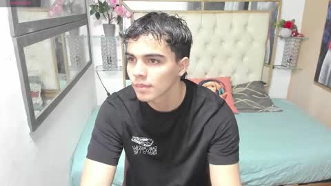 heiker_ online show from September 15, 10:39 am