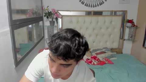 heiker_ online show from October 21, 4:50 am