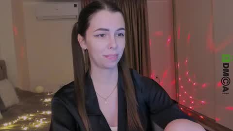 Snapshot of heileymeow chatting on March 10, 9:18 pm Heiley online show from March 10, 9:18 pm