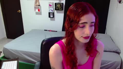 Snapshot of heizer_ chatting on December 10, 12:17 am ETHEREAL HEIZER online show from December 10, 12:17 am