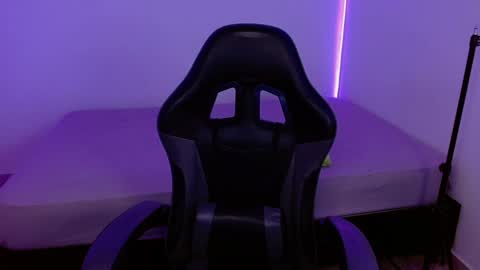 Snapshot of heizer_ chatting on September 13, 2:47 am ETHEREAL HEIZER online show from September 13, 2:47 am