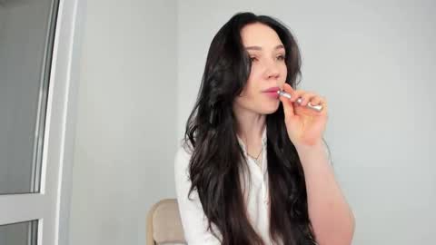 Hi I am Helen online show from December 18, 2:18 am