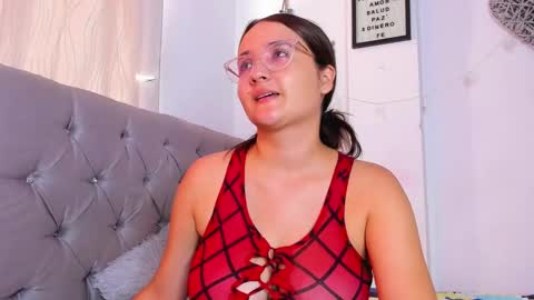 helen online show from February 7, 8:42 pm