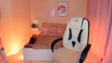 Helena online show from November 5, 1:35 pm