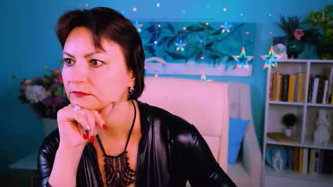 helenbeler online show from September 16, 1:46 pm