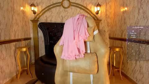 Helen or Hells online show from March 10, 3:27 pm