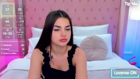 Helen online show from November 15, 3:13 pm