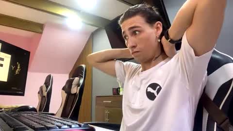 Snapshot of hell_boy66 chatting on January 26, 10:57 pm Eros online show from January 26, 10:57 pm