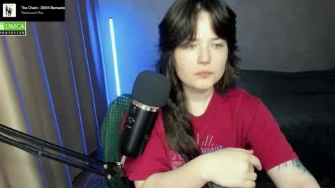 Red online show from November 9, 8:00 pm