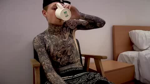 hellacozy online show from April 8, 1:41 am