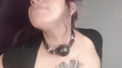 Snapshot of hello_demonkitty chatting on December 2, 4:26 pm SIMONA  online show from December 2, 4:26 pm